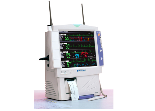 医療用心電図モニター（日本光電　WEP-4204）